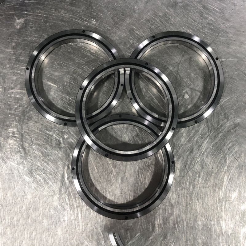 精密交叉滾子軸承噪音的產(chǎn)生原因是什么？有什么控制措施嗎？