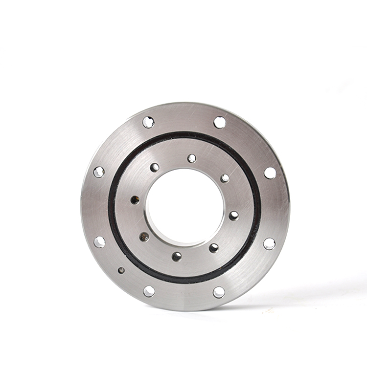 機器人加工機床主軸的過程，看著就賞心悅目